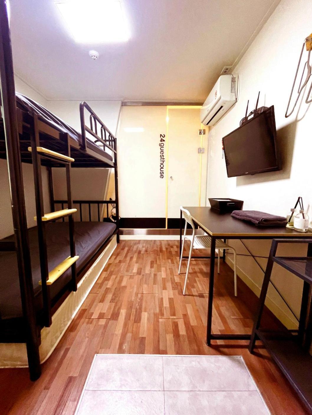 24 Guesthouse Sinchon Avenue Seul Dış mekan fotoğraf